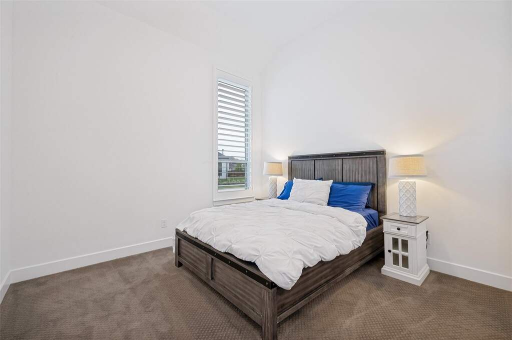 4 Bedroom Single Family Home/House's Image 23