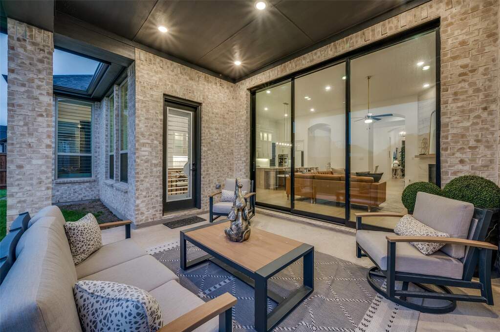 4 Bedroom Single Family Home/House's Image 26