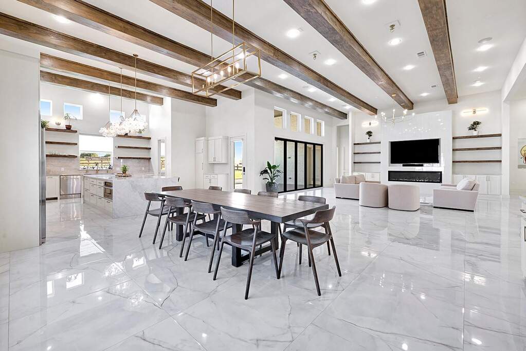 4 Bedroom Single Family Home/House's Image 13
