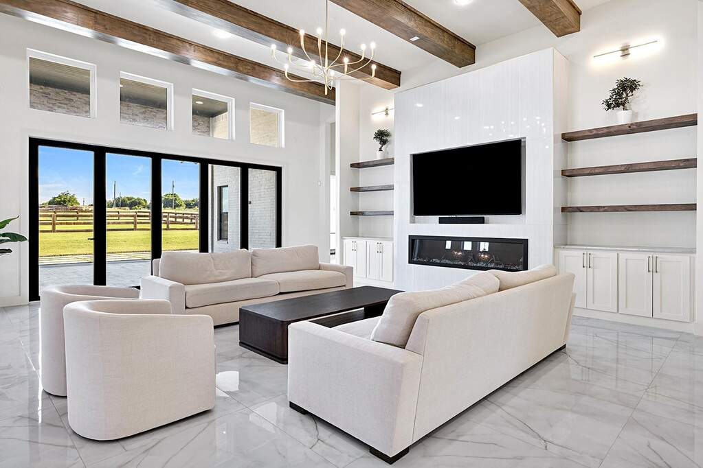 4 Bedroom Single Family Home/House's Image 3