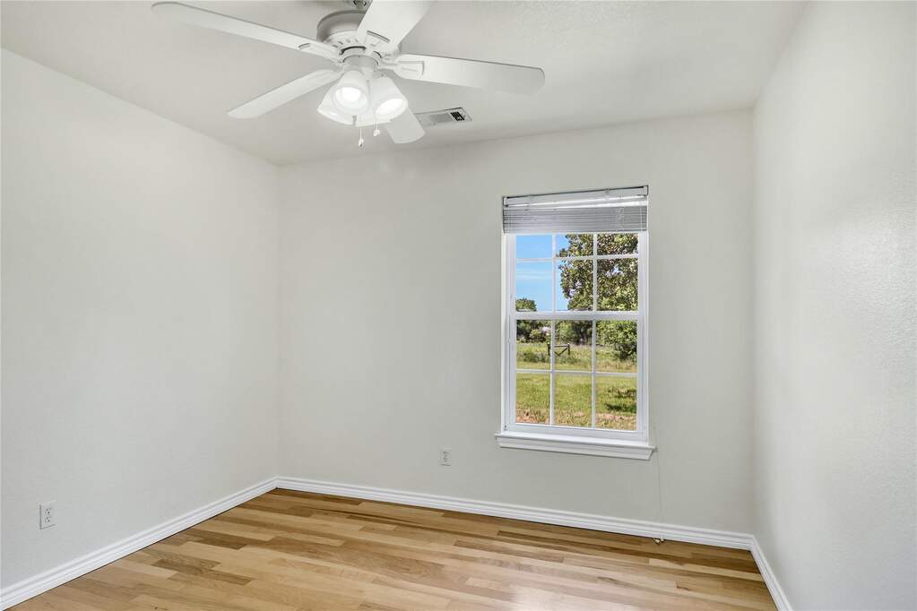 4 Bedroom Single Family Home/House's Image 16