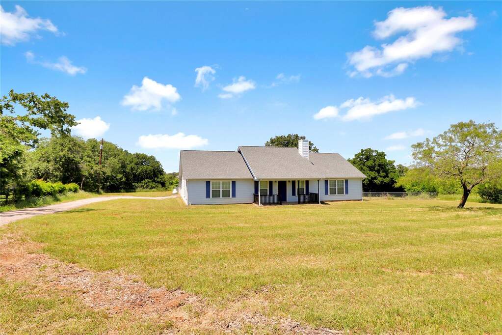 4 Bedroom Single Family Home/House's Image 27