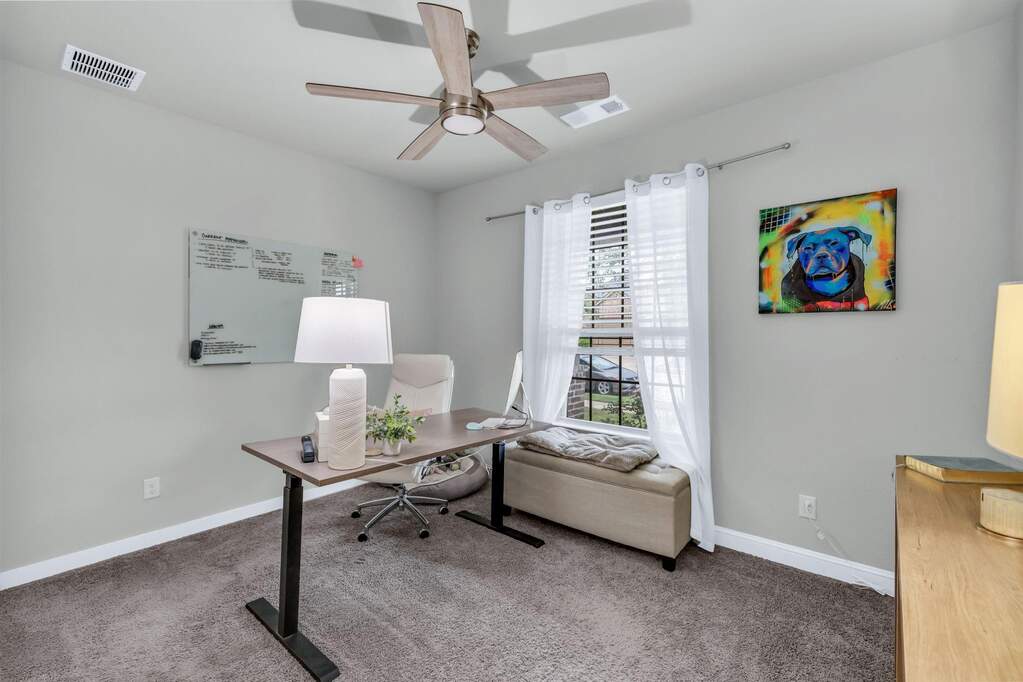 4 Bedroom Single Family Home/House's Image 17