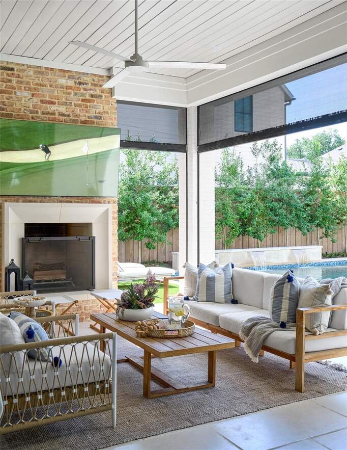 5 Bedroom Single Family Home/House's Image 36