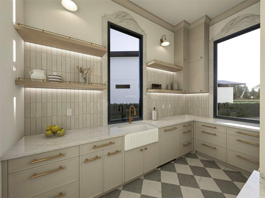 5 Bedroom Single Family Home/House's Image 13