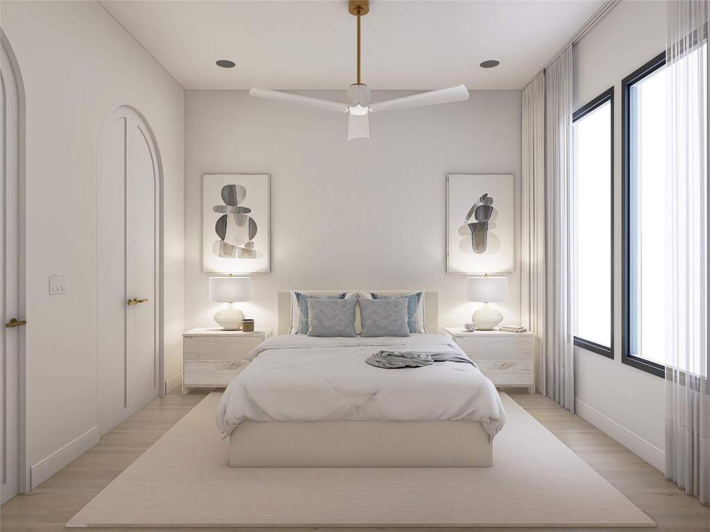5 Bedroom Single Family Home/House's Image 34
