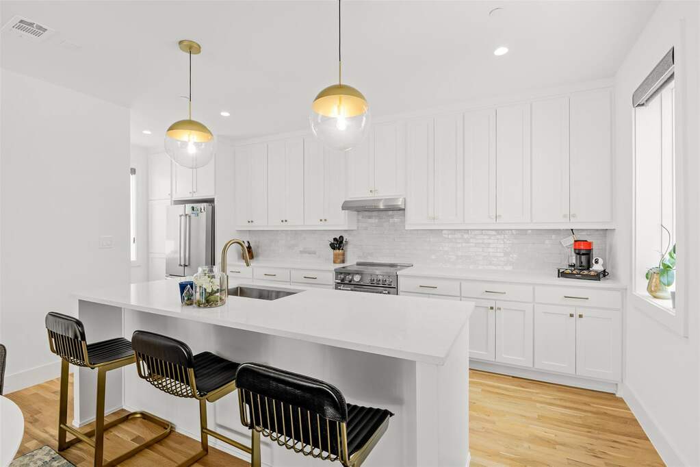 2 Bedroom Apartment/Flat's Image 7