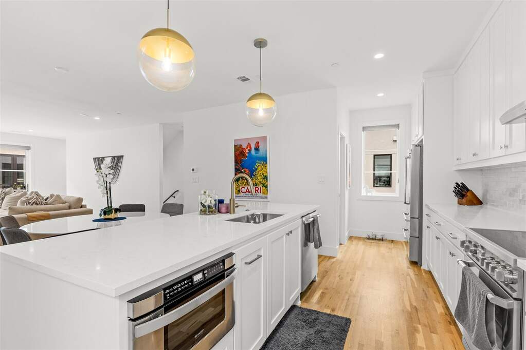 2 Bedroom Apartment/Flat's Image 8