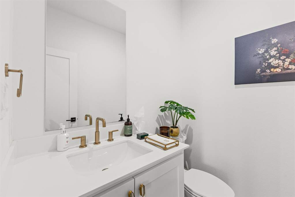 2 Bedroom Apartment/Flat's Image 9