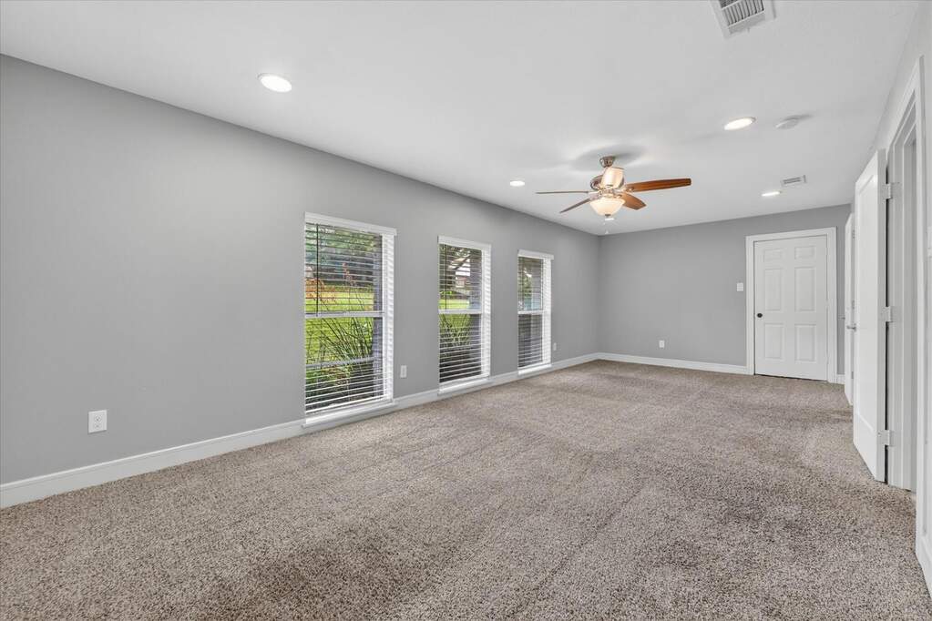 4 Bedroom Single Family Home/House's Image 18