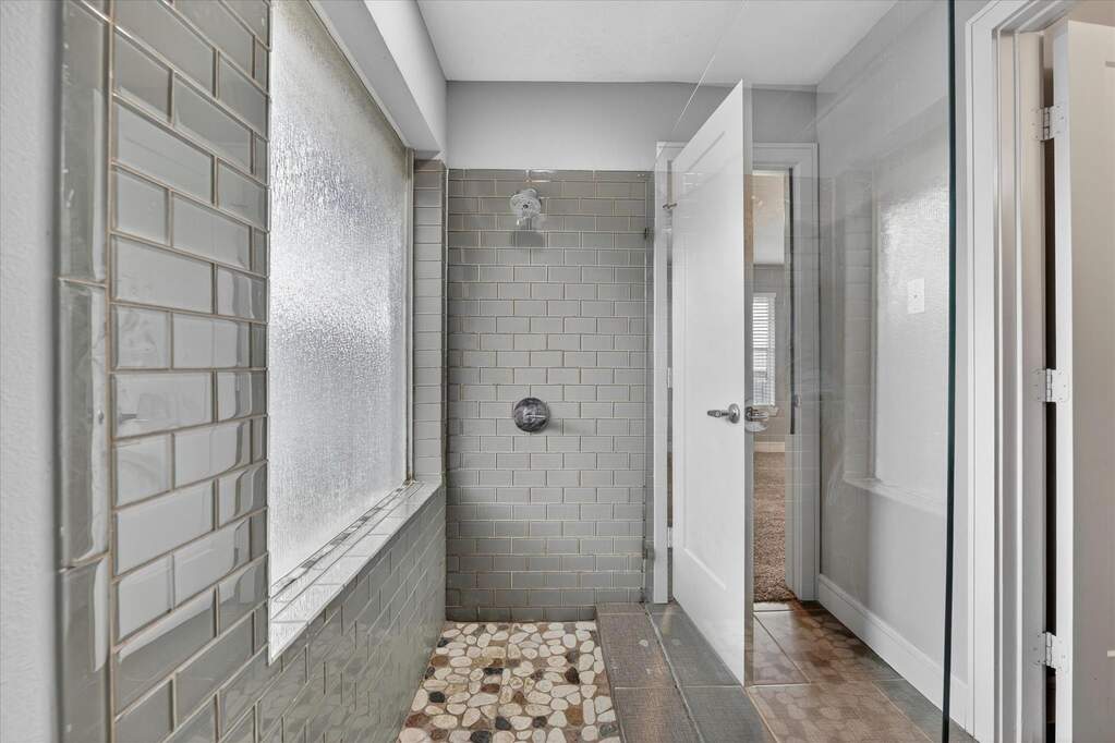 4 Bedroom Single Family Home/House's Image 21