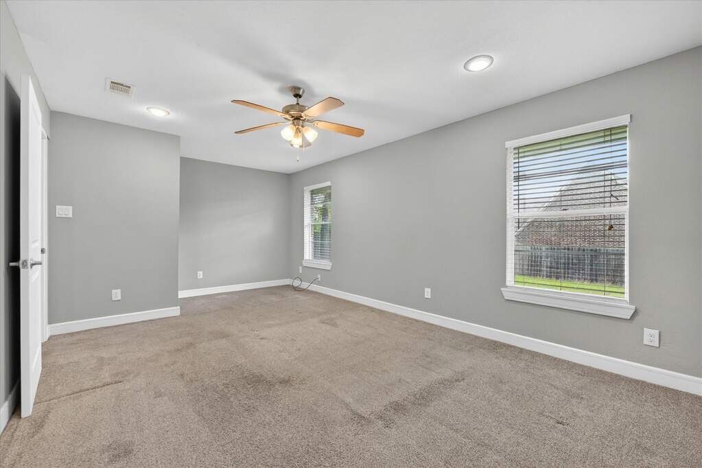 4 Bedroom Single Family Home/House's Image 26