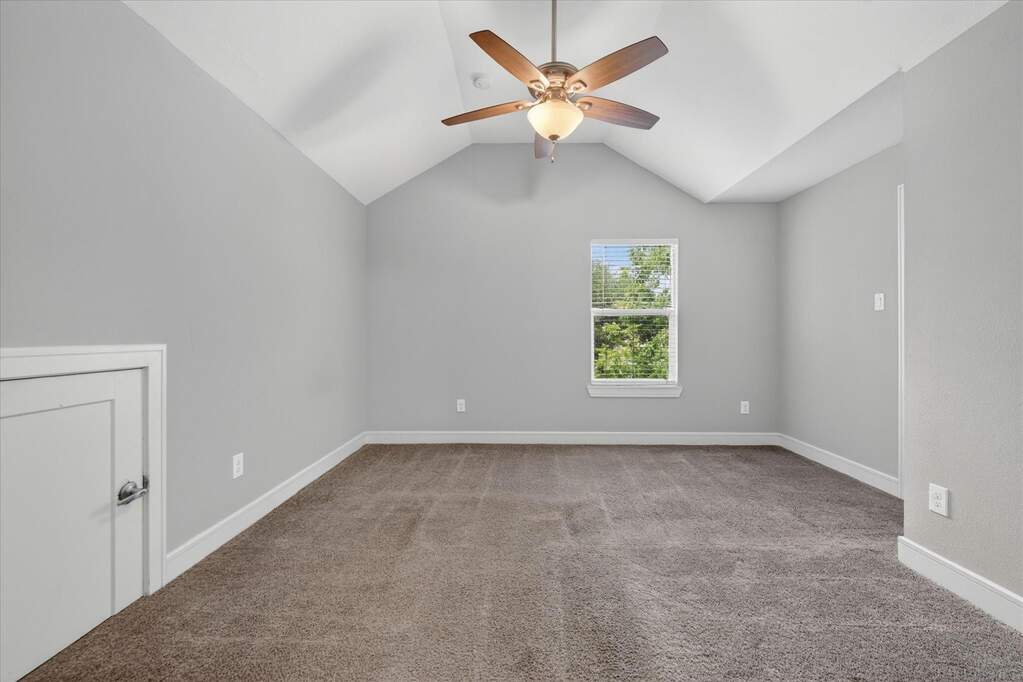 4 Bedroom Single Family Home/House's Image 31
