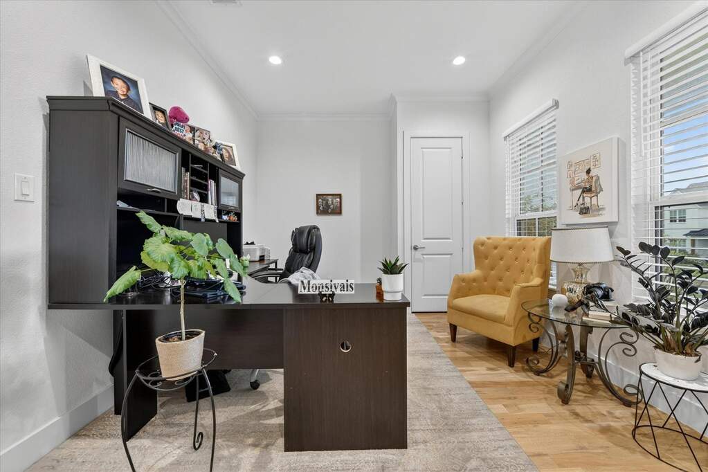 4 Bedroom Single Family Home/House's Image 19