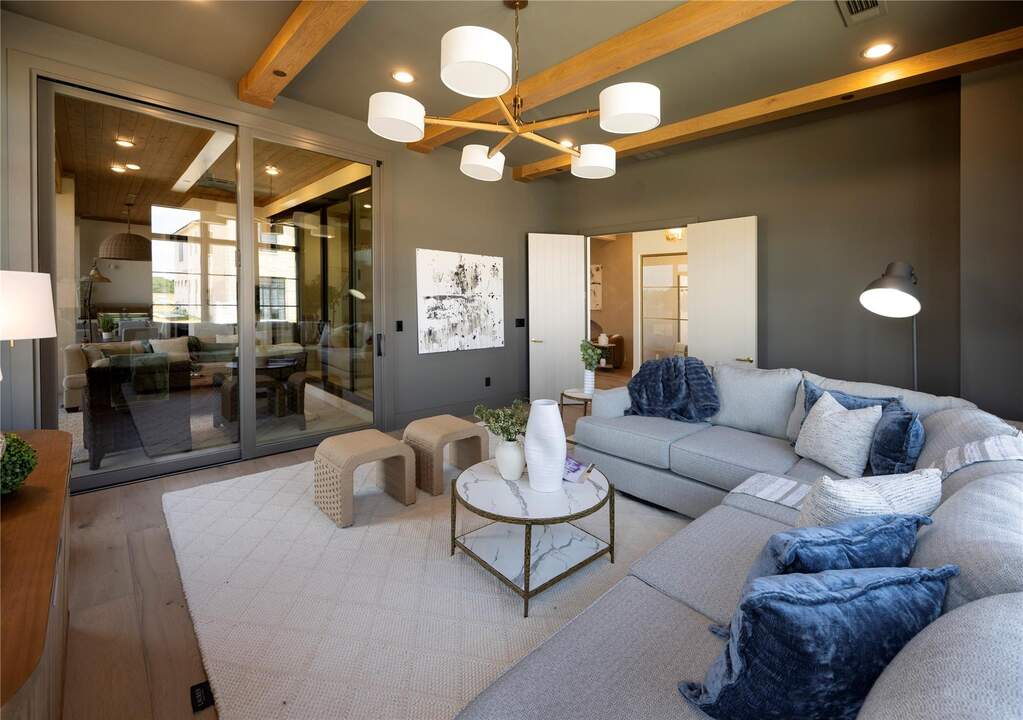 4 Bedroom Single Family Home/House's Image 15