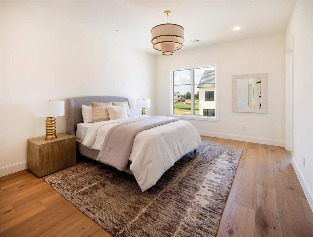 4 Bedroom Single Family Home/House's Image 32