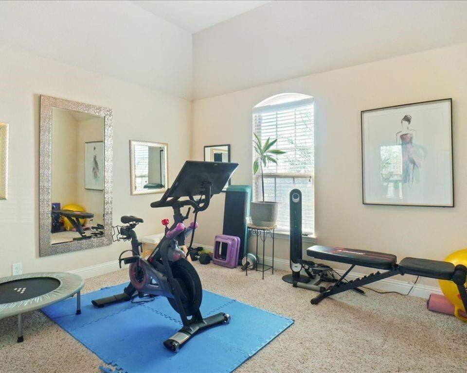 4 Bedroom Single Family Home/House's Image 10