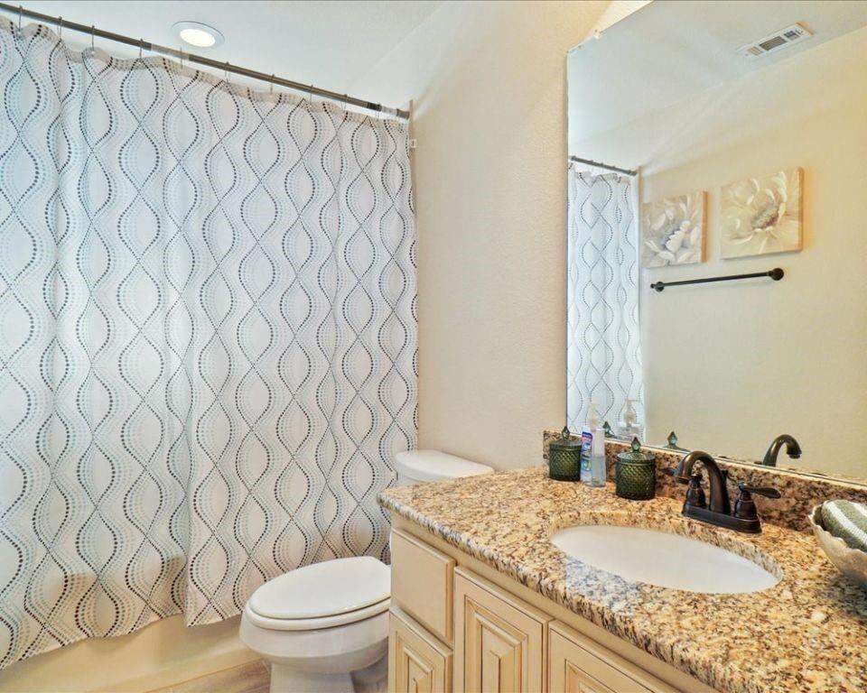 4 Bedroom Single Family Home/House's Image 11