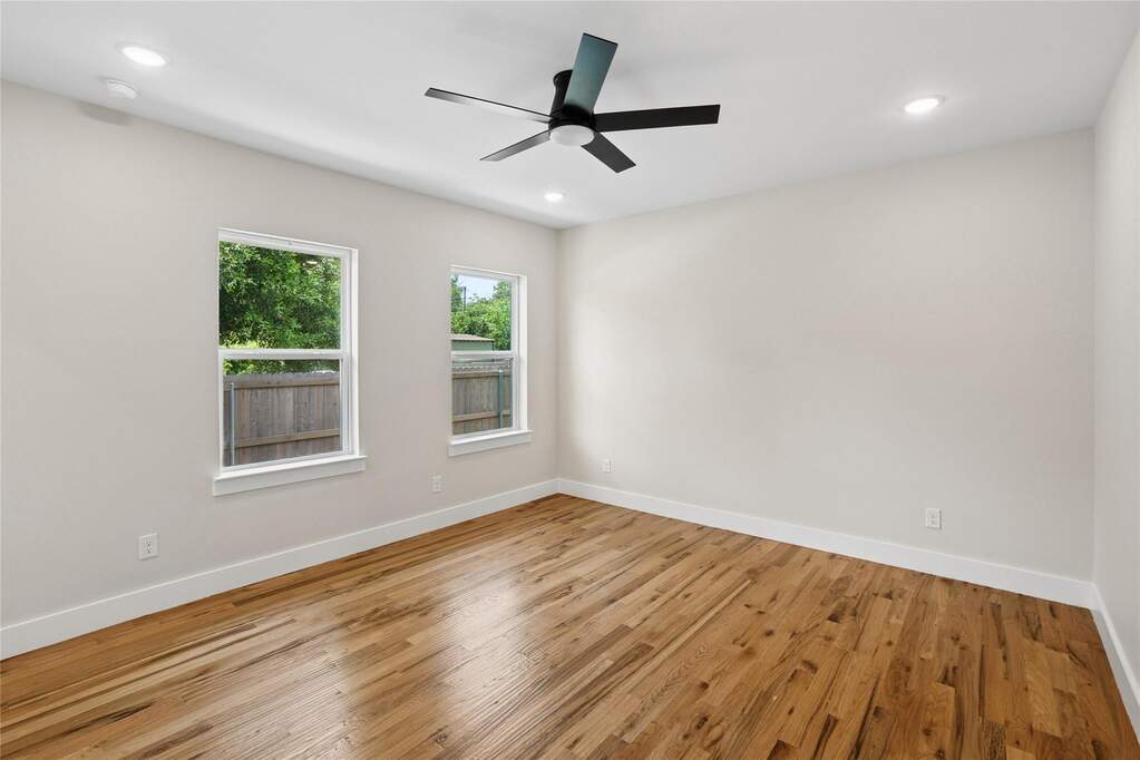 4 Bedroom Single Family Home/House's Image 16