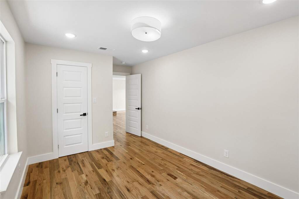 4 Bedroom Single Family Home/House's Image 22