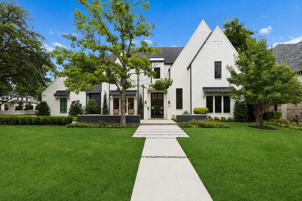 6 Bedroom Single Family Home/House's Image 34