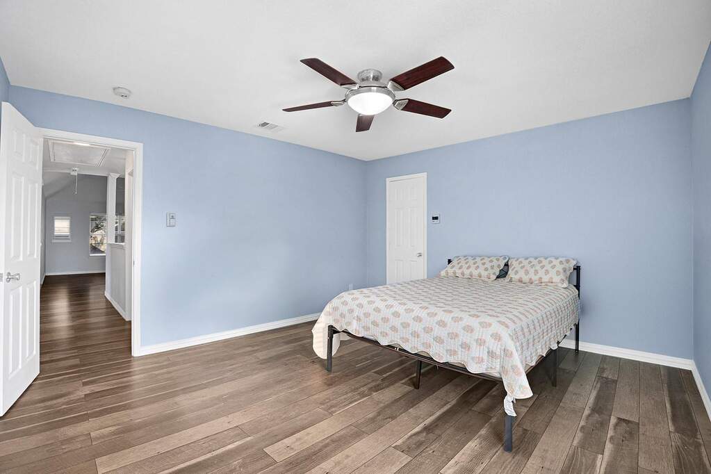4 Bedroom Single Family Home/House's Image 27