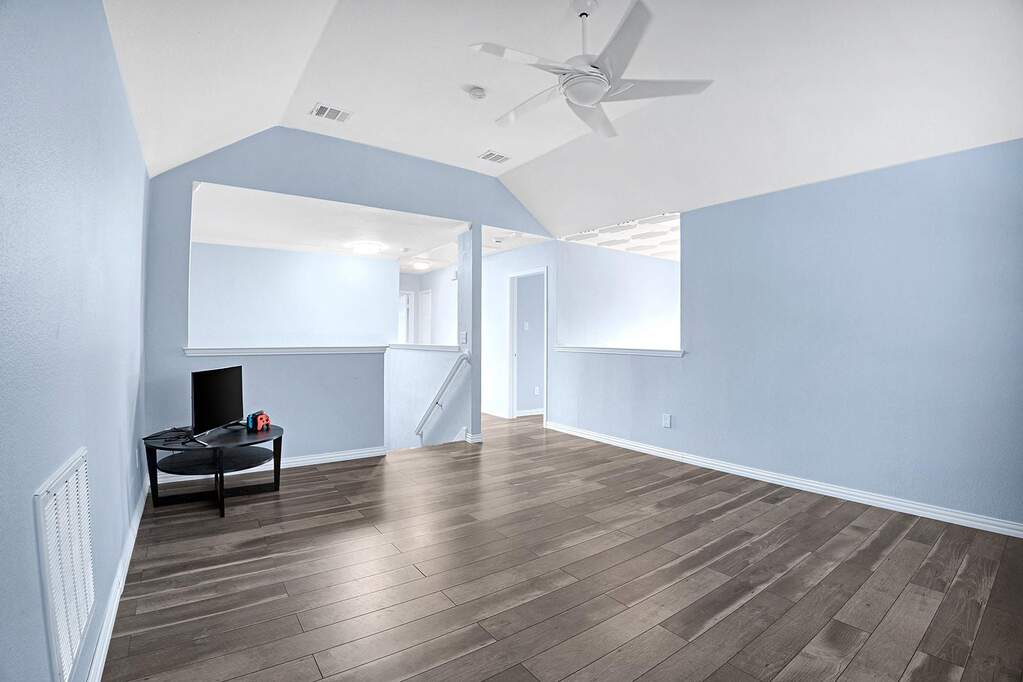 4 Bedroom Single Family Home/House's Image 29