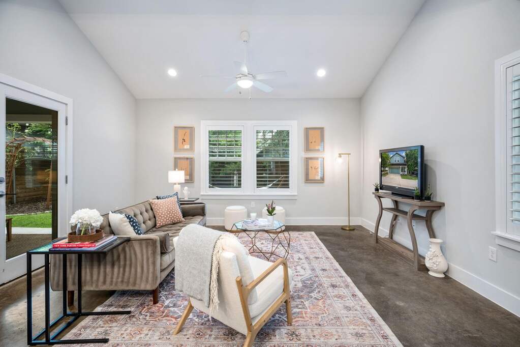 3 Bedroom Single Family Home/House's Image 5