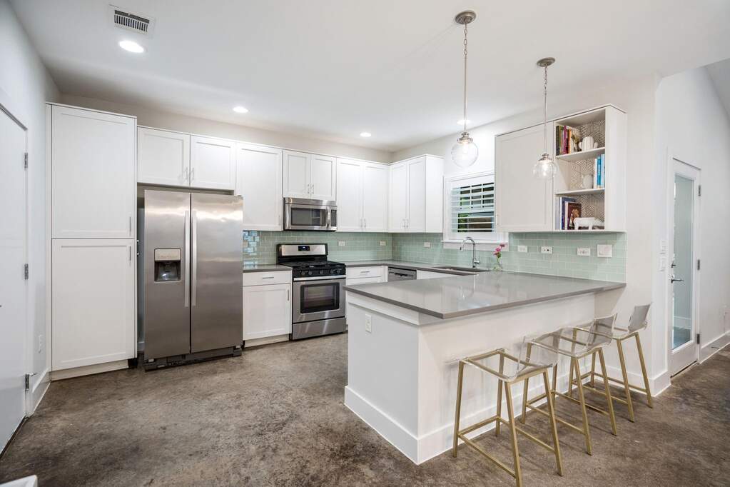 3 Bedroom Single Family Home/House's Image 6