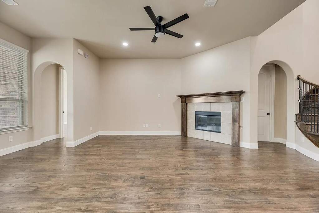 4 Bedroom Single Family Home/House's Image 8