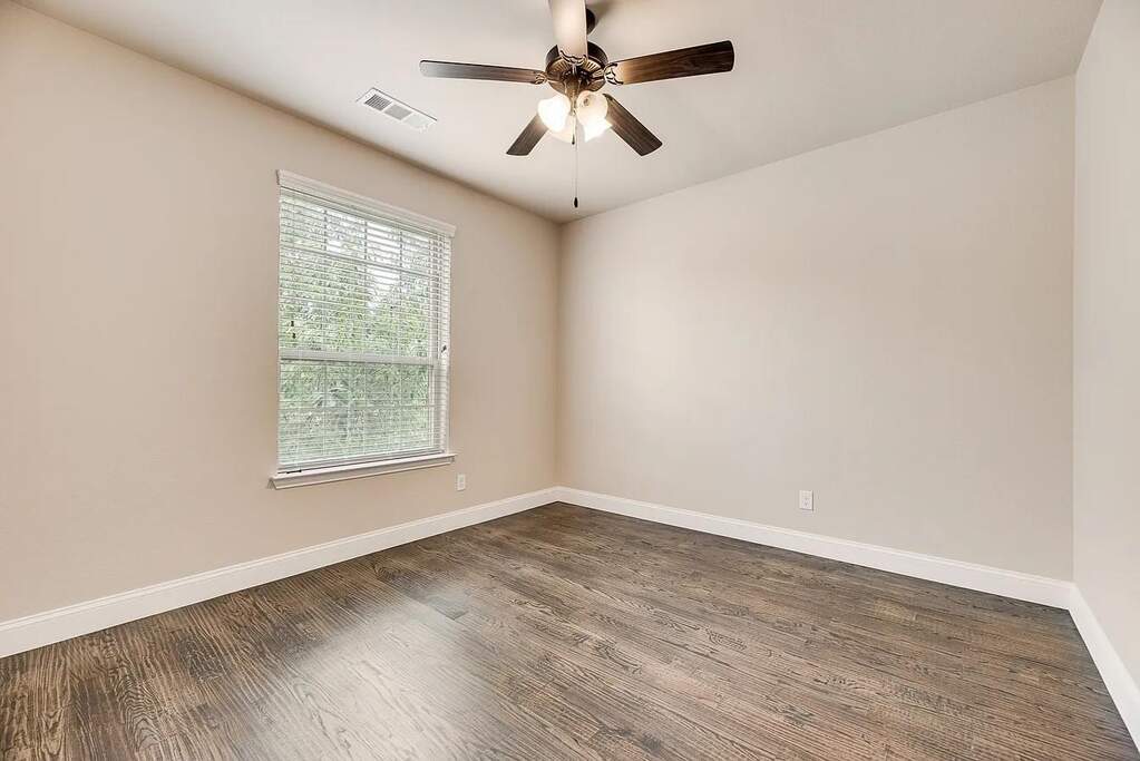 4 Bedroom Single Family Home/House's Image 20