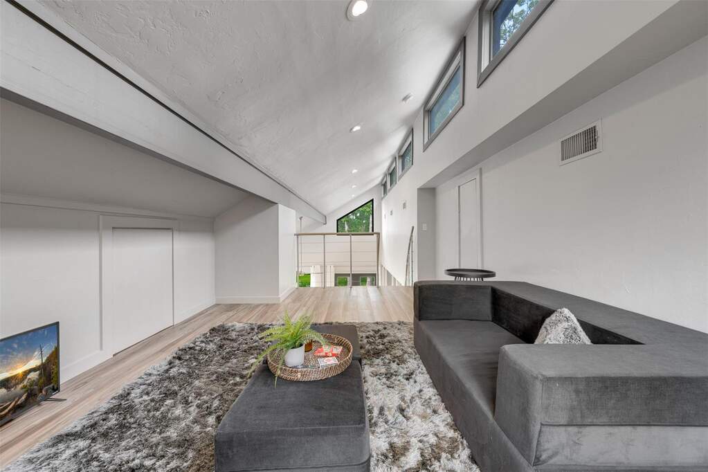 3 Bedroom Single Family Home/House's Image 19