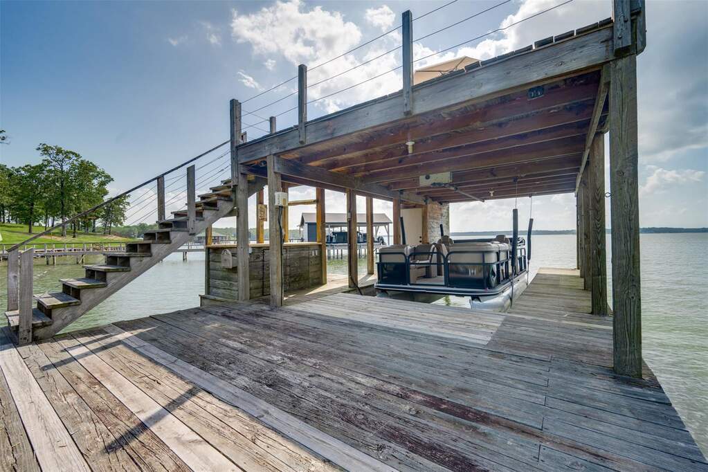 3 Bedroom Single Family Home/House's Image 28