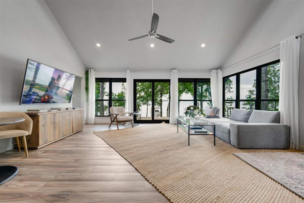 3 Bedroom Single Family Home/House's Image 5