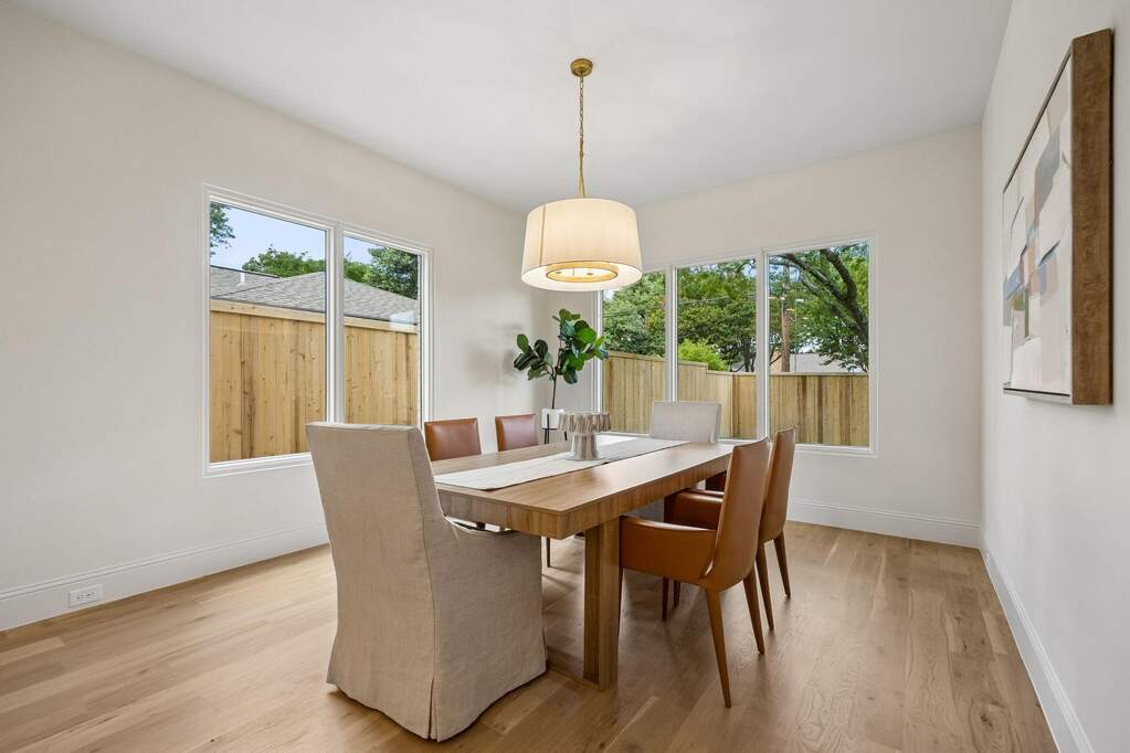 4 Bedroom Single Family Home/House's Image 12