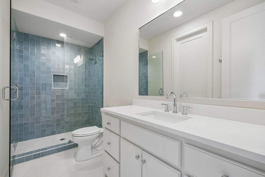 4 Bedroom Single Family Home/House's Image 28