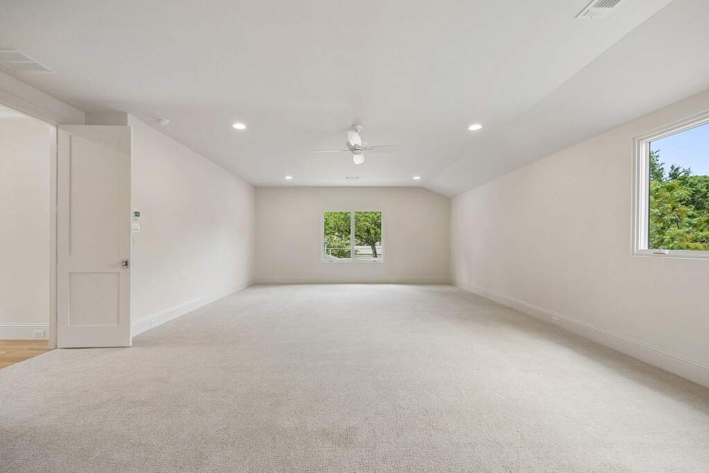 4 Bedroom Single Family Home/House's Image 29