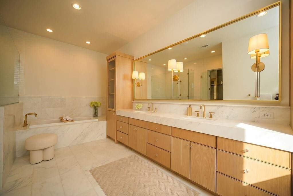 3 Bedroom Single Family Home/House's Image 21