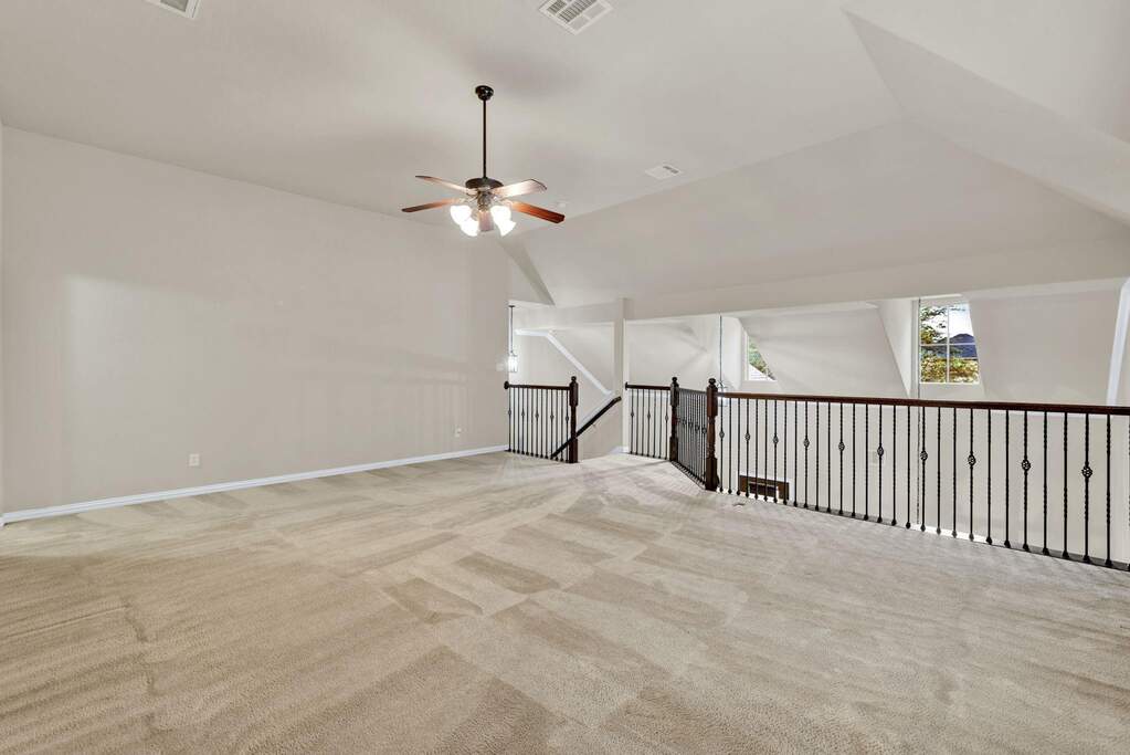 5 Bedroom Single Family Home/House's Image 20