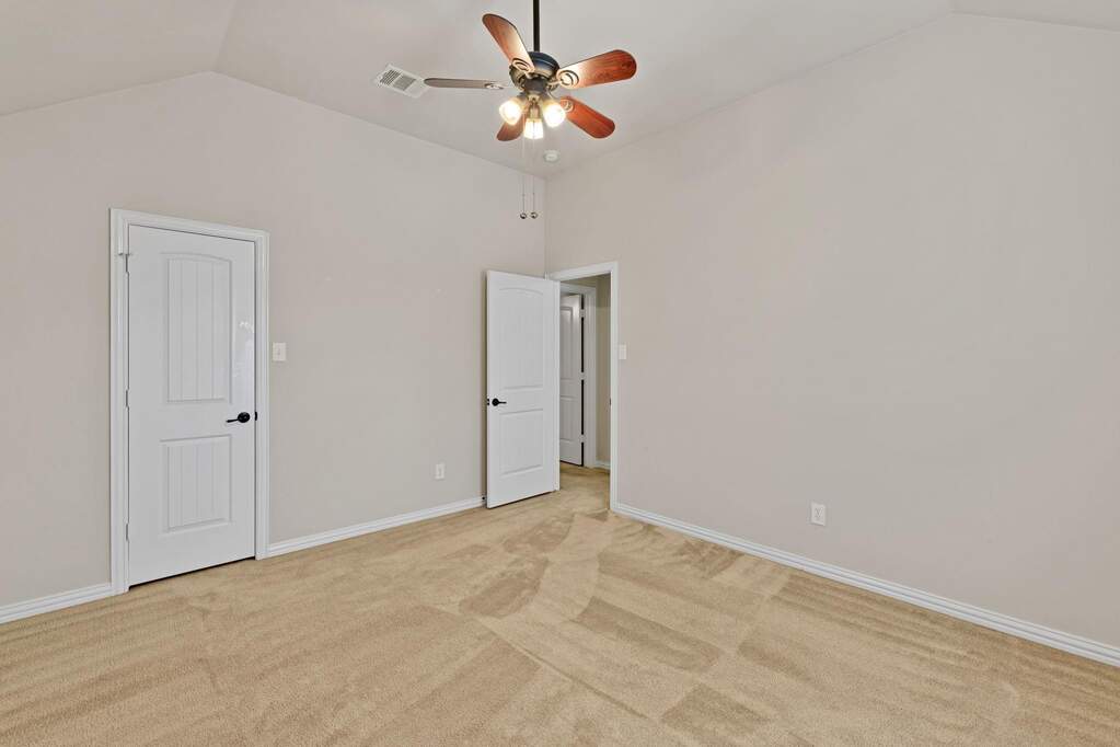 5 Bedroom Single Family Home/House's Image 25