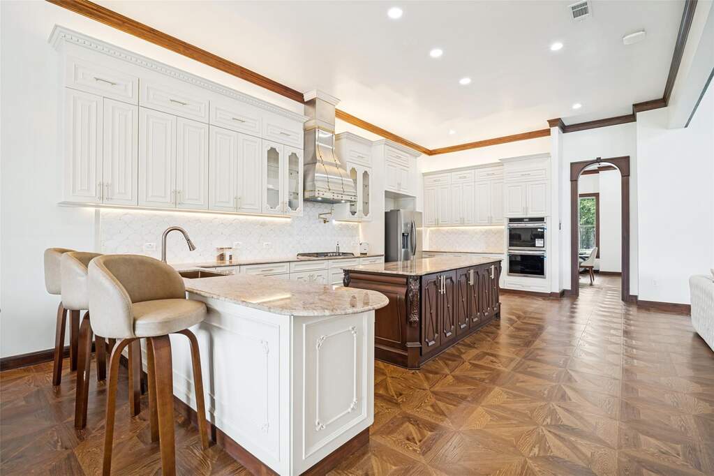 4 Bedroom Single Family Home/House's Image 11