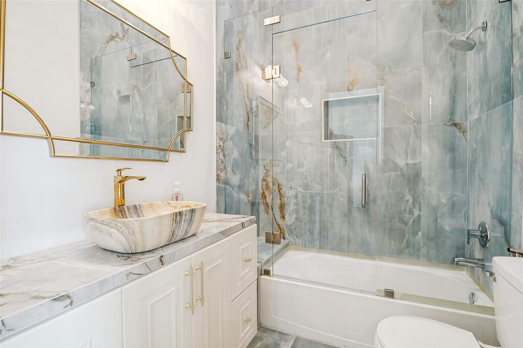 4 Bedroom Single Family Home/House's Image 21