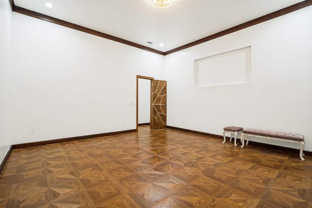 4 Bedroom Single Family Home/House's Image 22