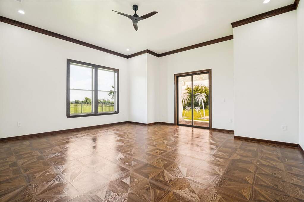 4 Bedroom Single Family Home/House's Image 27