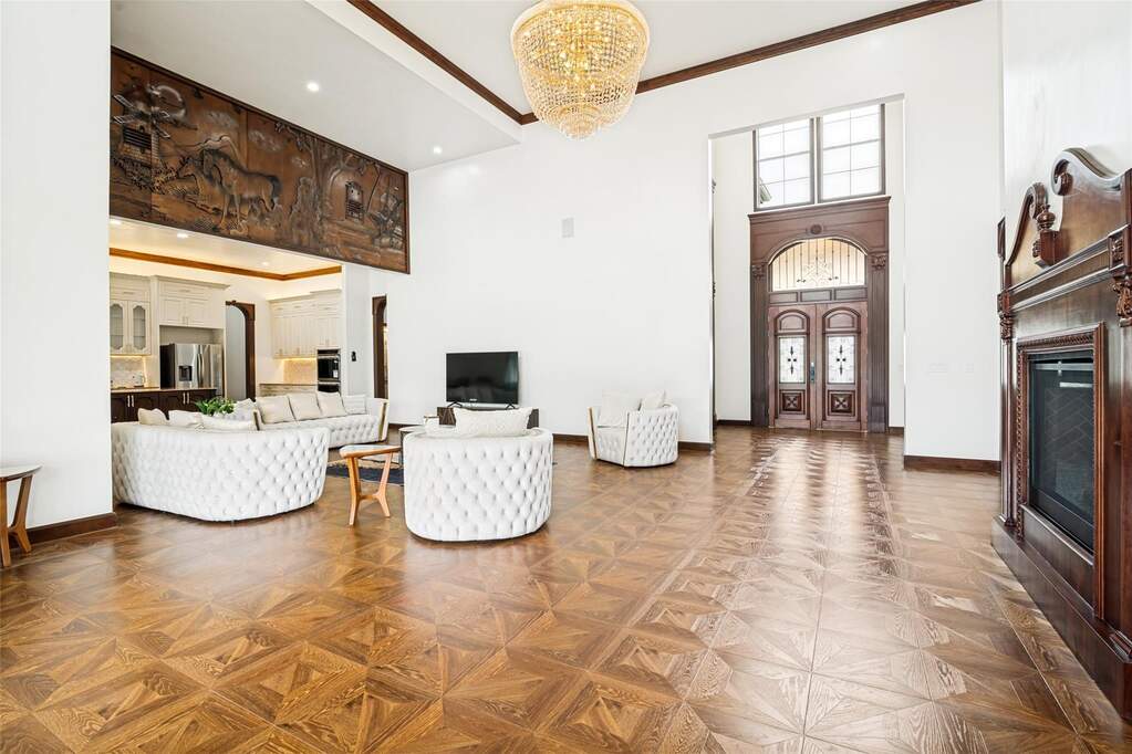 4 Bedroom Single Family Home/House's Image 4