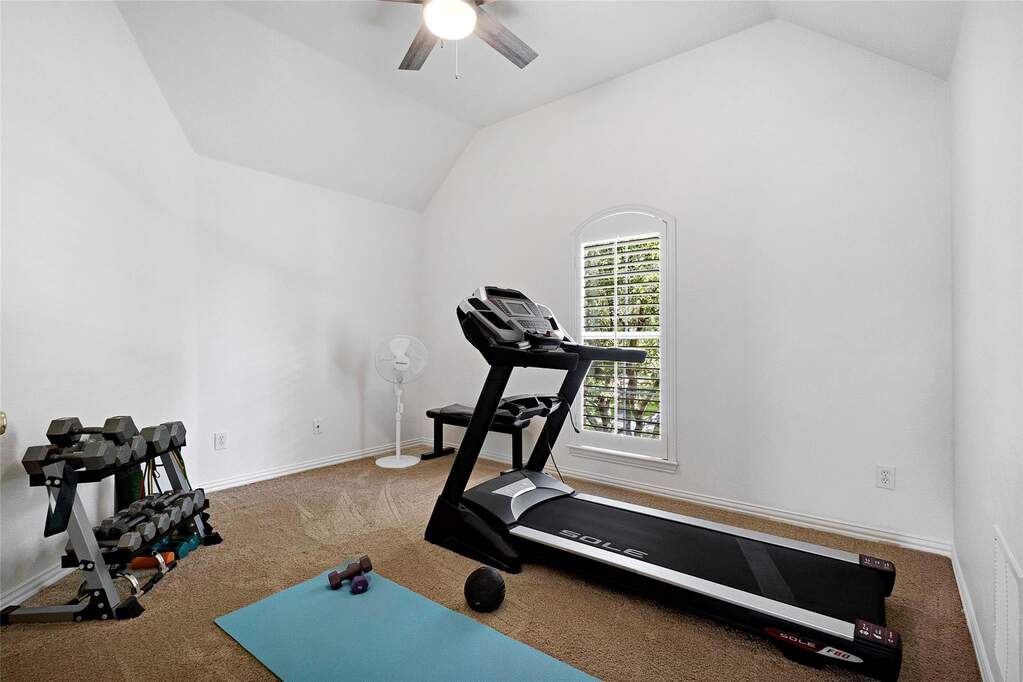 4 Bedroom Single Family Home/House's Image 20