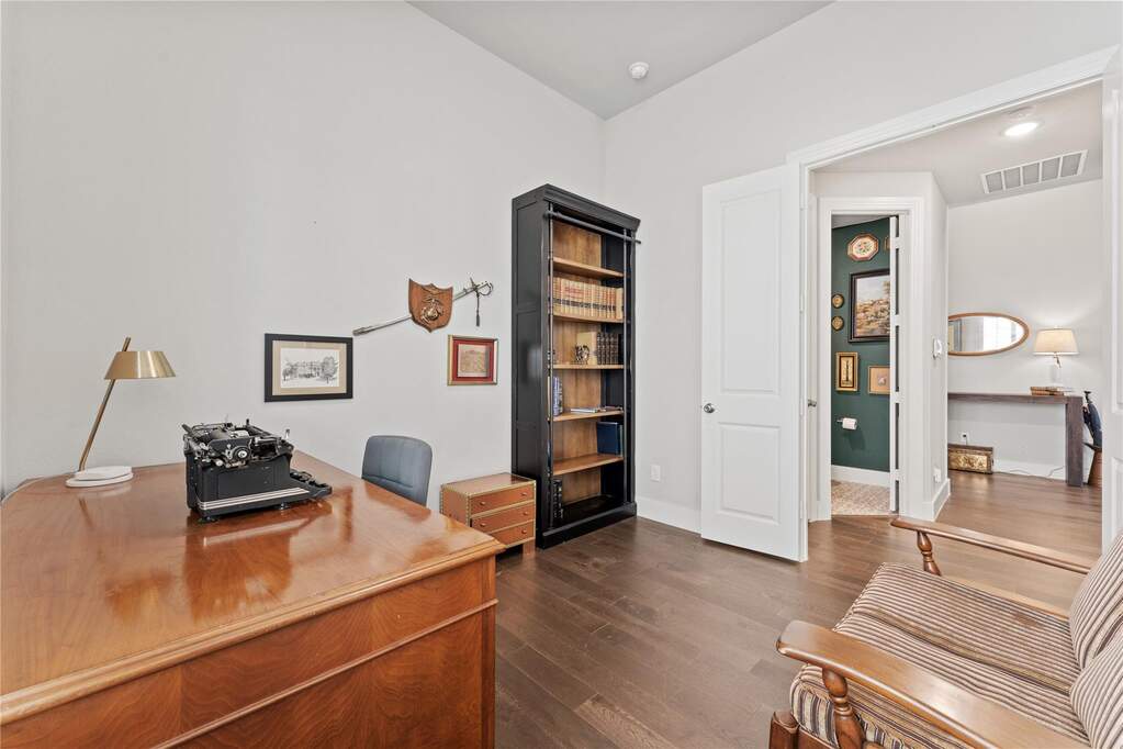 3 Bedroom Single Family Home/House's Image 24