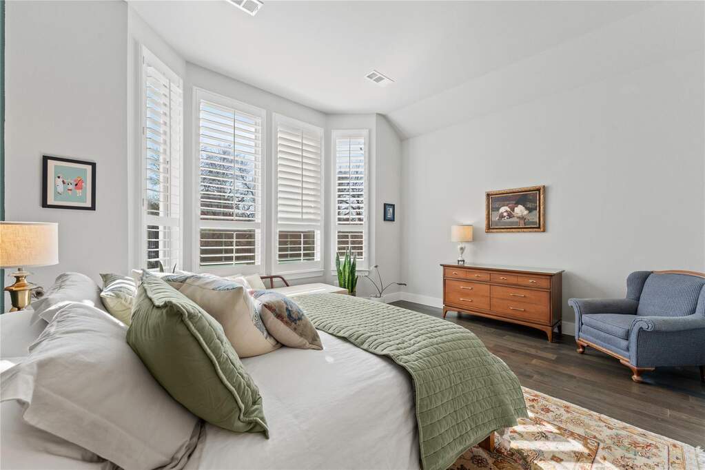 3 Bedroom Single Family Home/House's Image 27