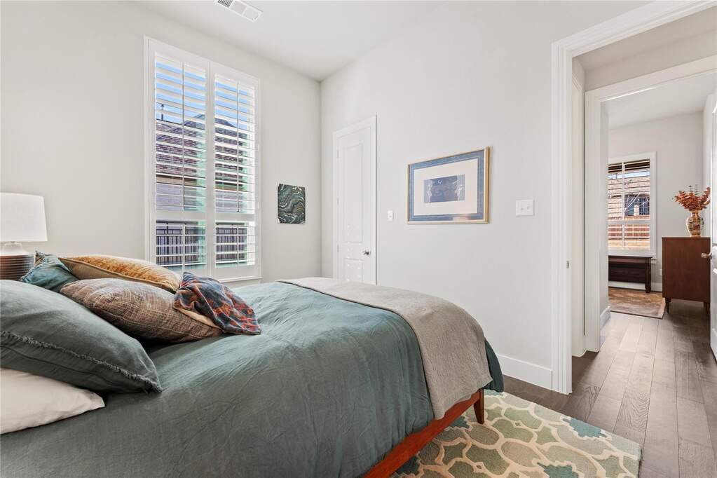 3 Bedroom Single Family Home/House's Image 5