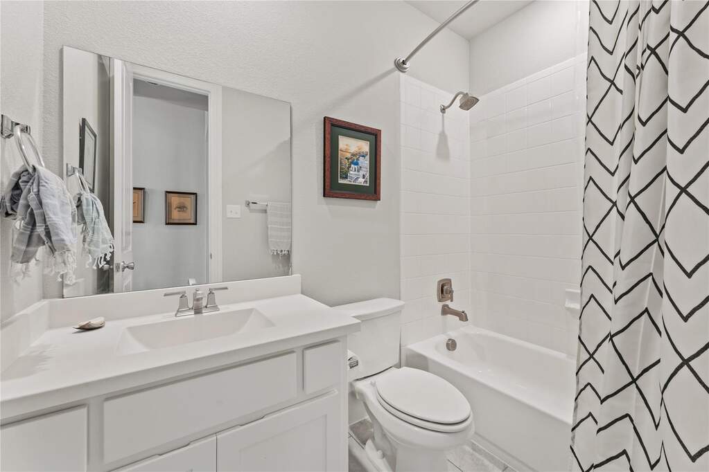 3 Bedroom Single Family Home/House's Image 6